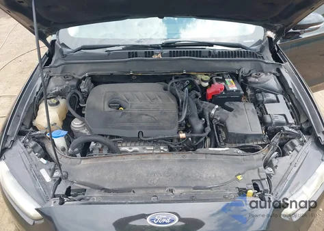 2014 Ford Fusion Se z USA, uszkodzony, nr VIN 1FA6P0HD0E5392037